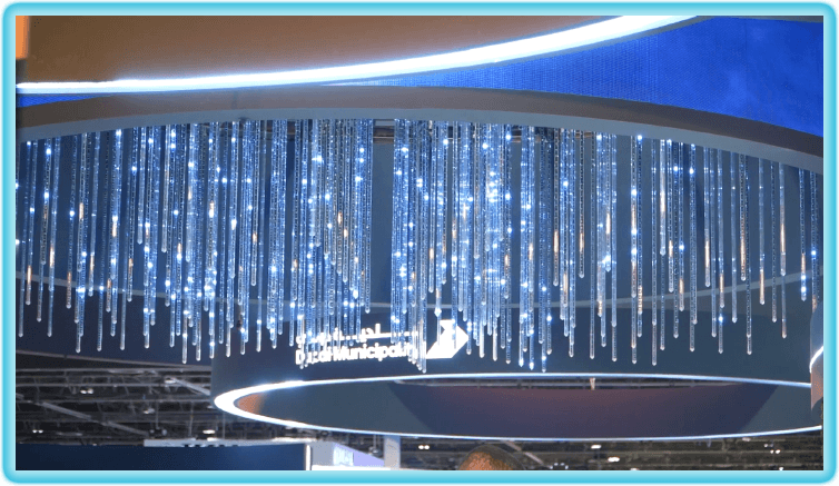 Custom kinetic lighting arrays for exhibitions